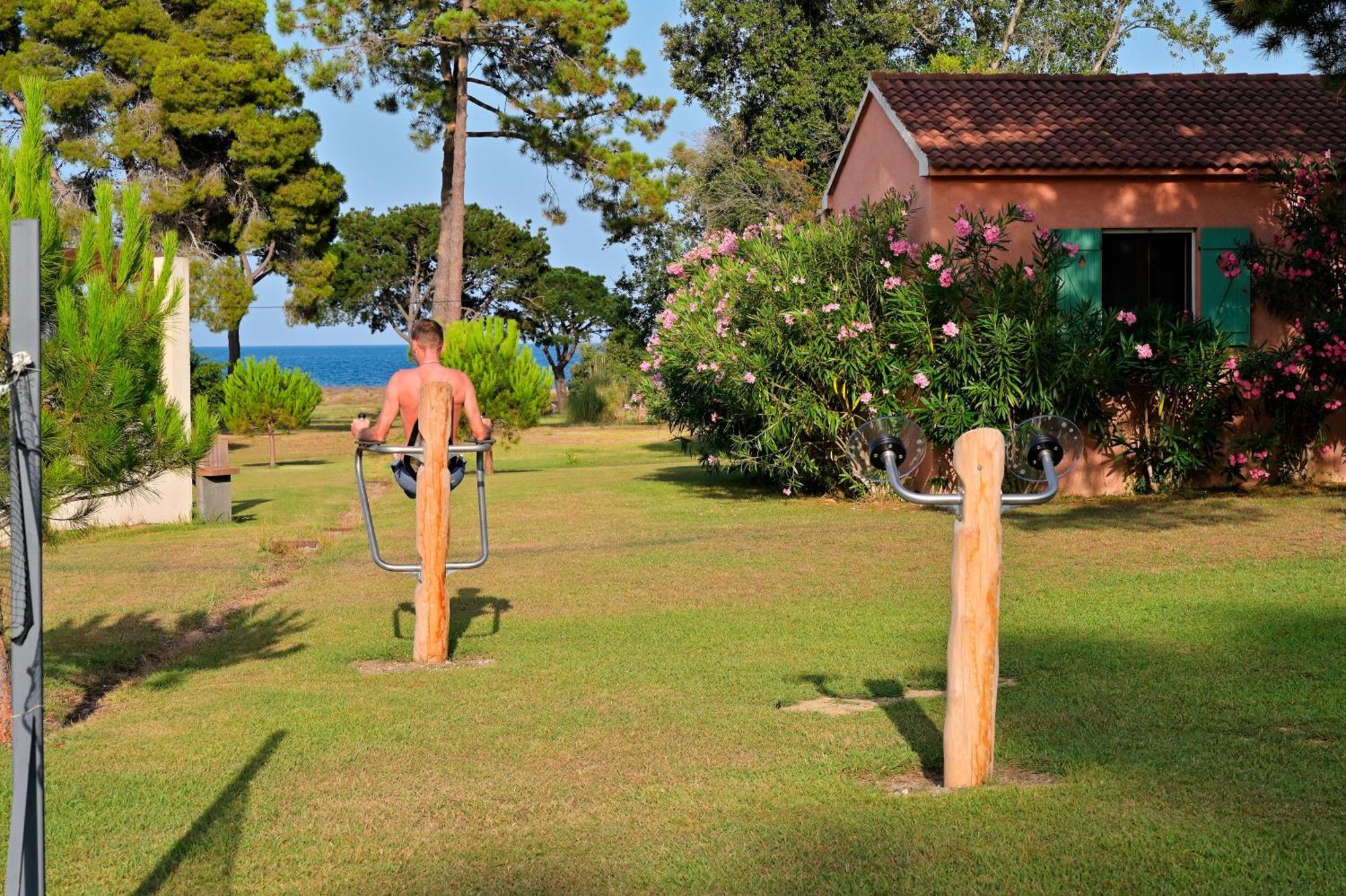 Pinea Mare Hotel Poggio Mezzana Bagian luar foto