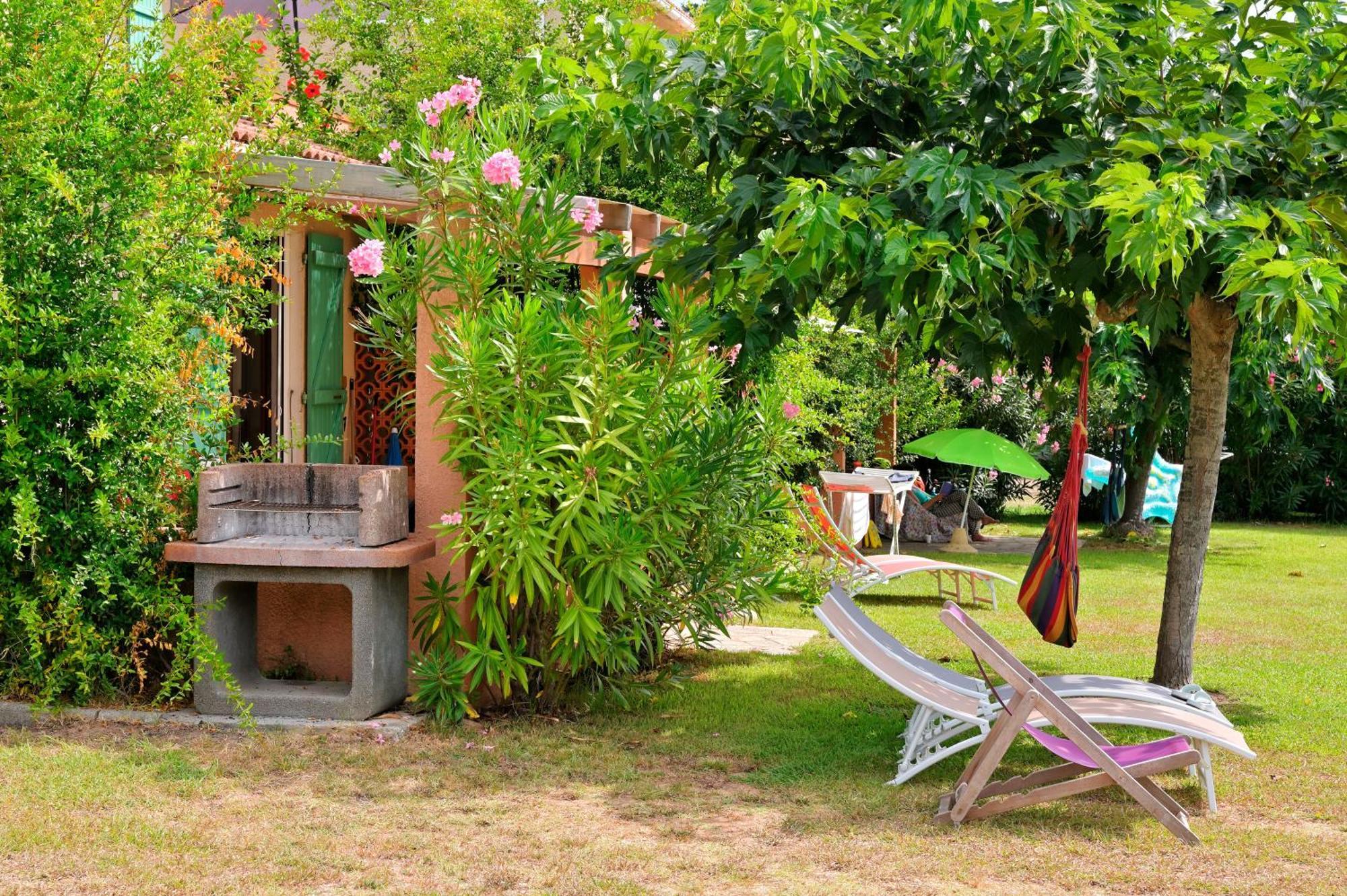 Pinea Mare Hotel Poggio Mezzana Bagian luar foto