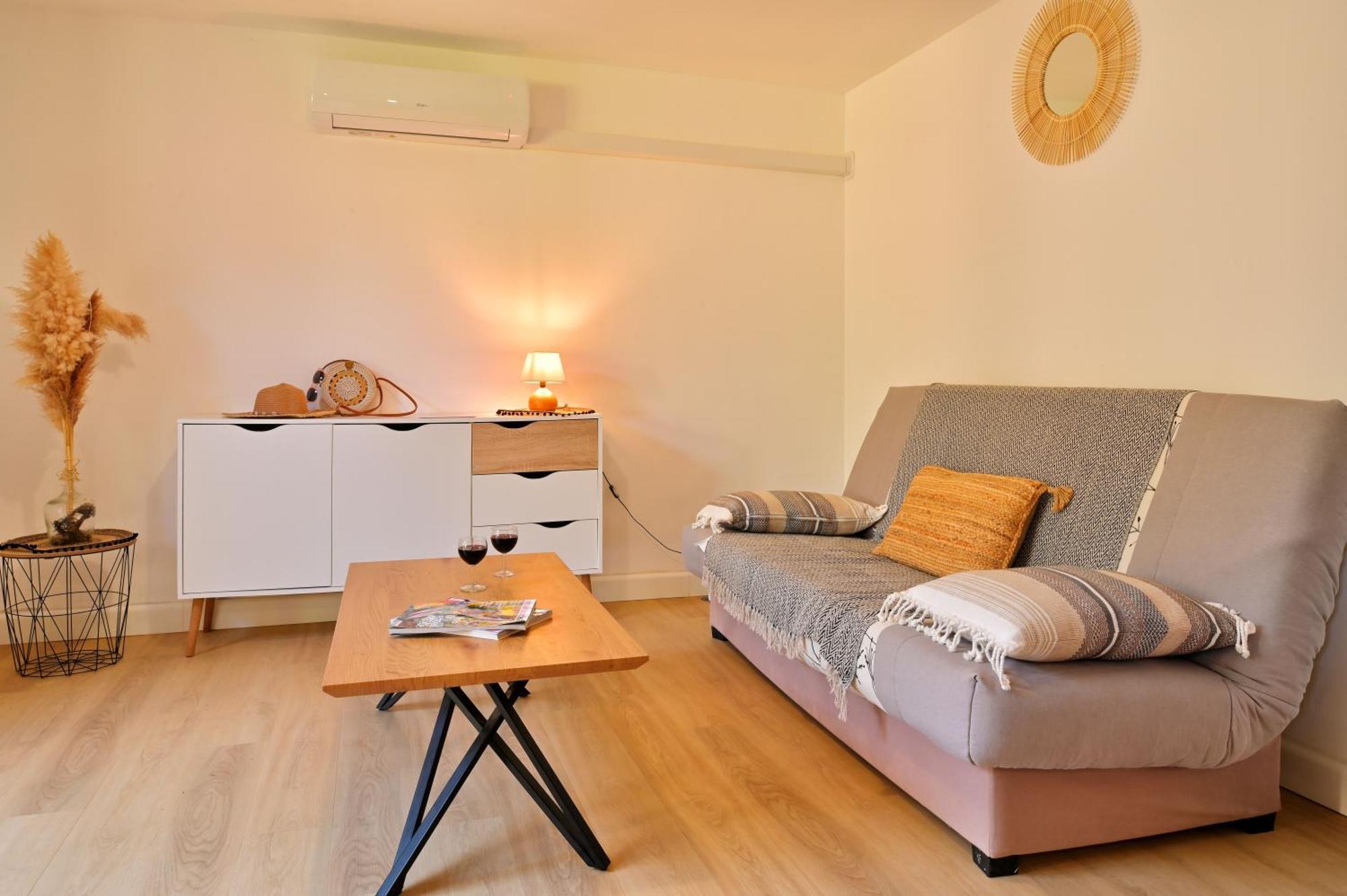 Pinea Mare Hotel Poggio Mezzana Bagian luar foto