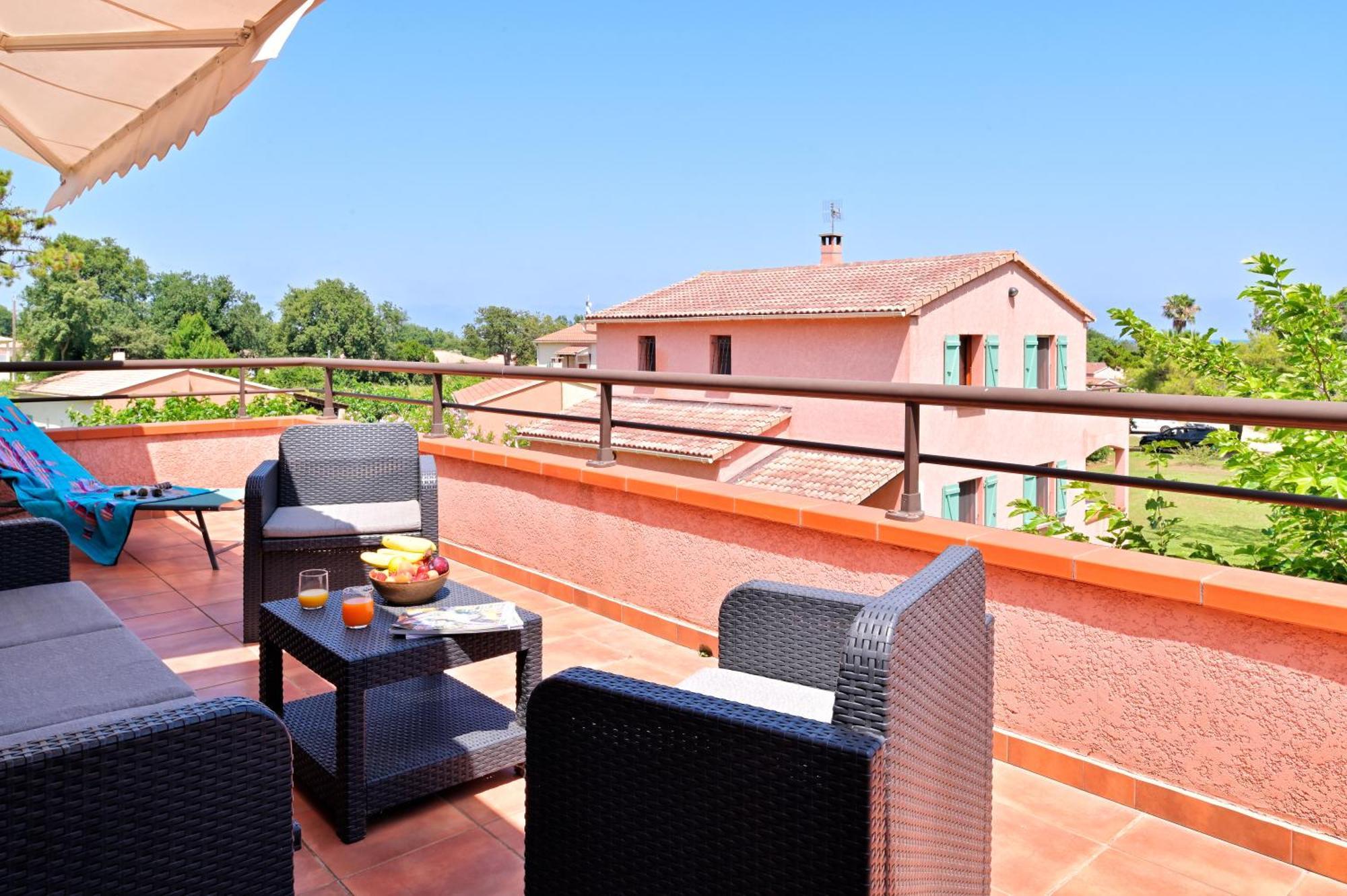 Pinea Mare Hotel Poggio Mezzana Bagian luar foto